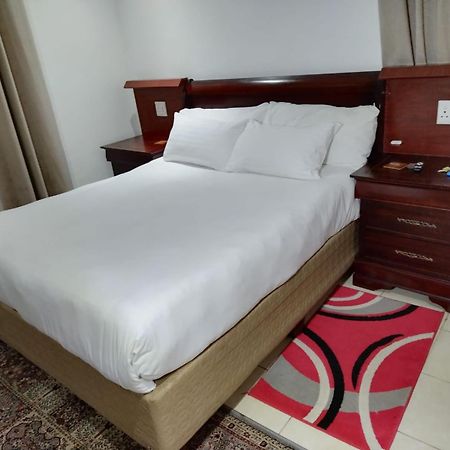 Cheers Guest House Evander Exterior foto