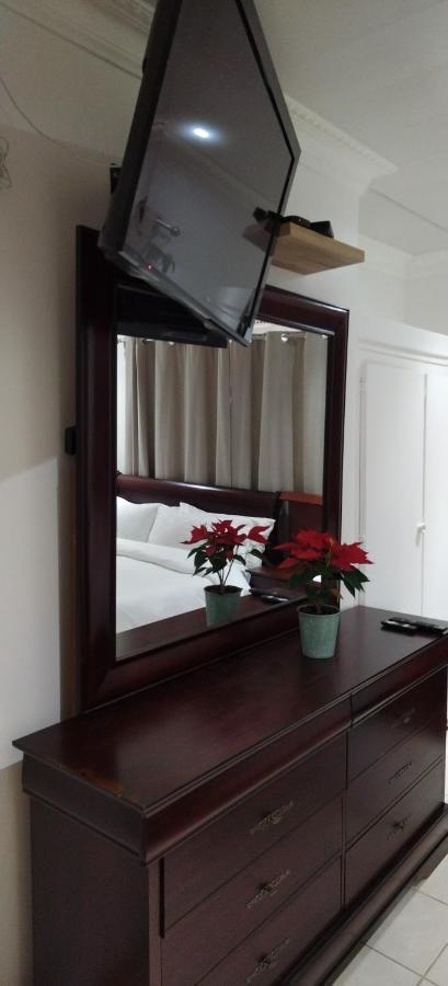 Cheers Guest House Evander Exterior foto